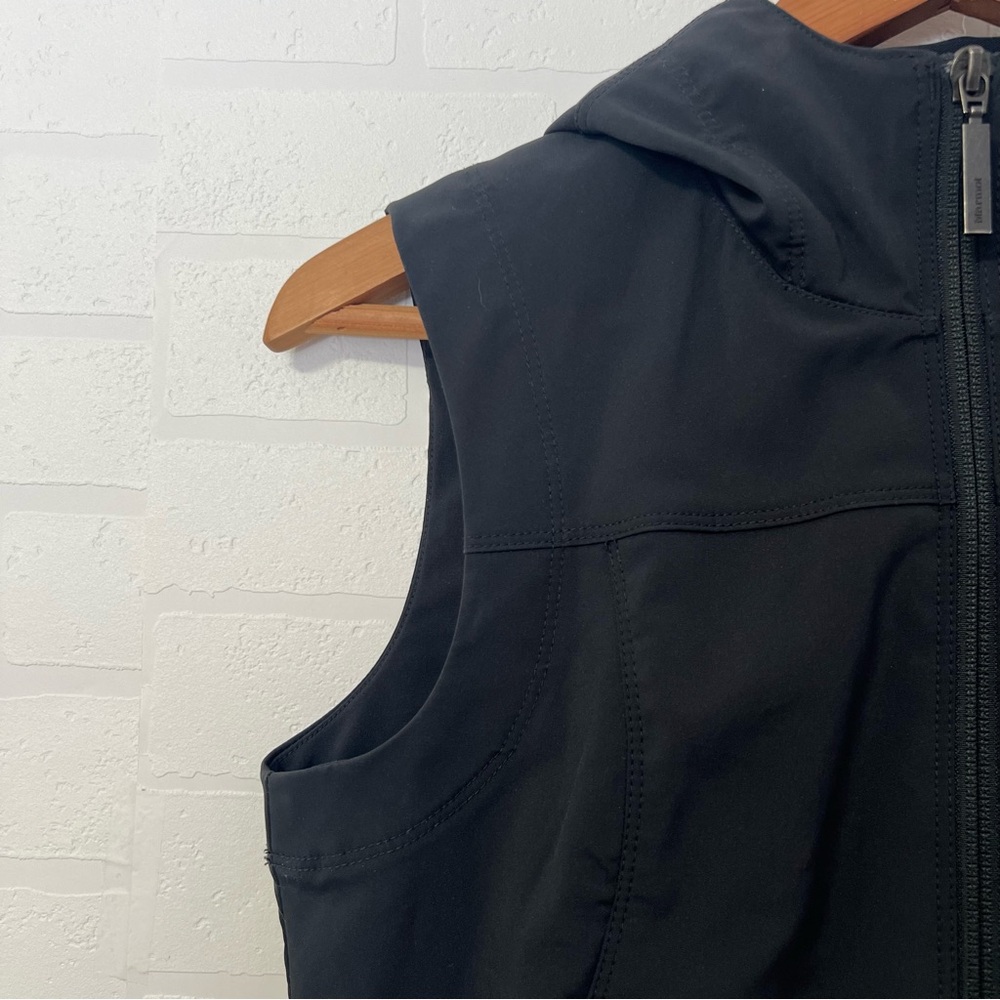 Marmot Black Zip Up Hooded Hiking Outerwear Gorpcore Granola Girl Vest Size XS - Picture 3 of 15